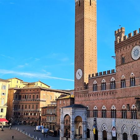 The Balcony Suite - Affaccio Su Piazza Del Campo Siena Exteriér fotografie